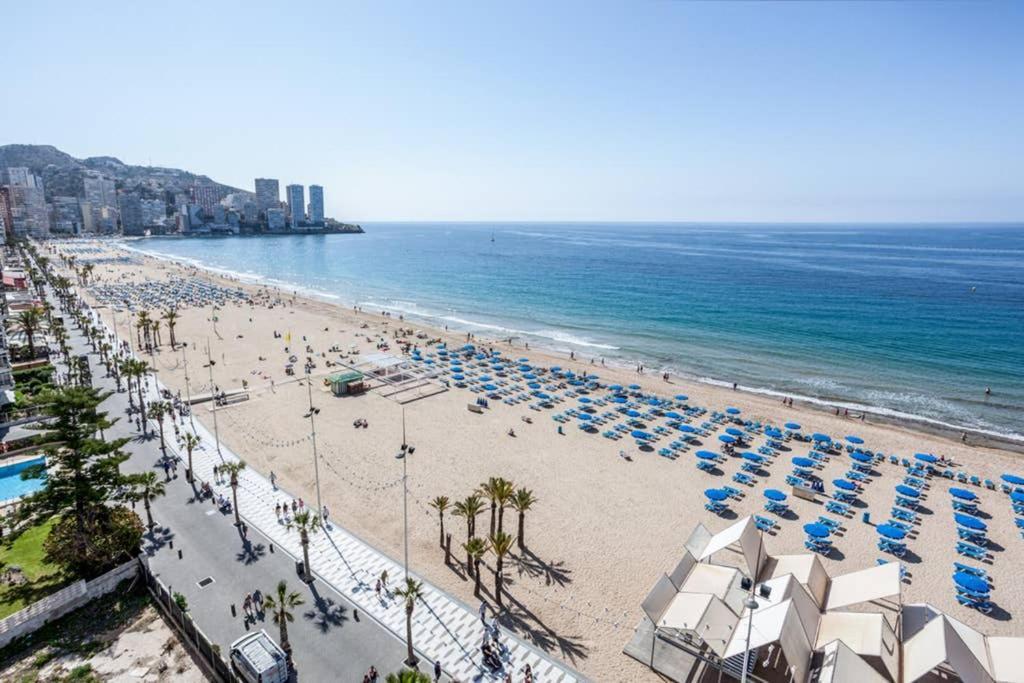 Levante Beach Front Of The Sea Estacha 베니돔 외부 사진